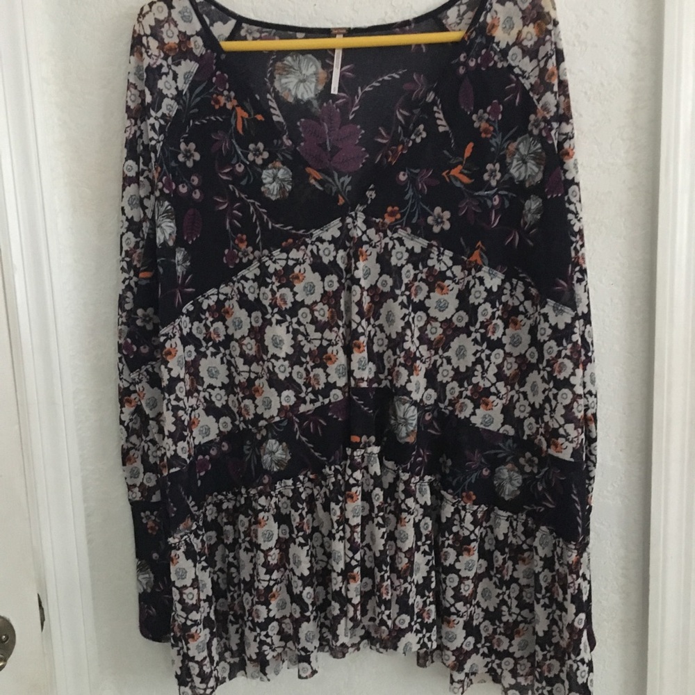 FREE PEOPLE FLORAL SEMI-SHEER TUNIC